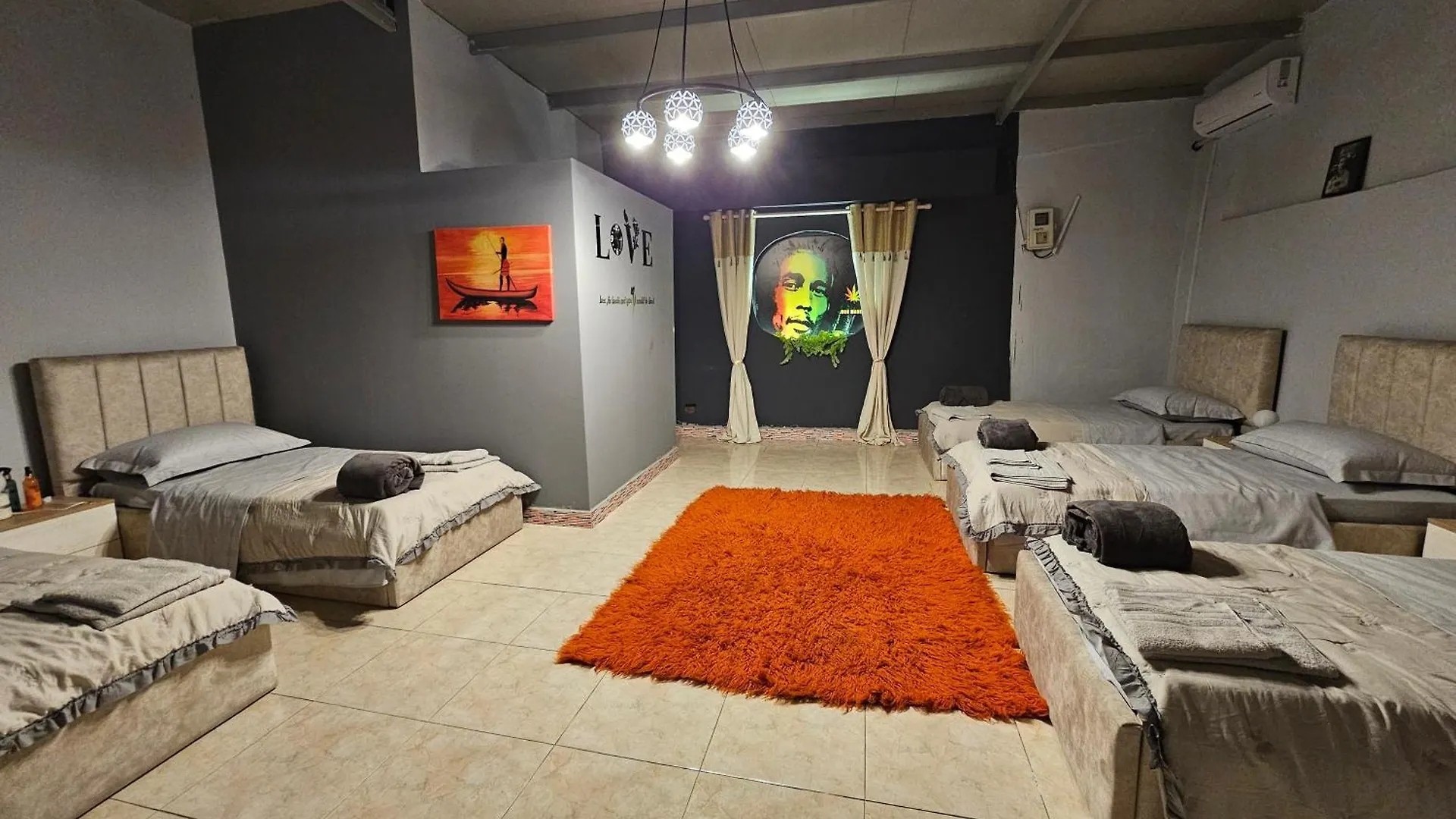 Bob Marley Bnb & Hostel Tirana Albánia